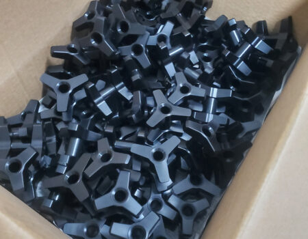 CNC turning plastic components CNC turning plastic components